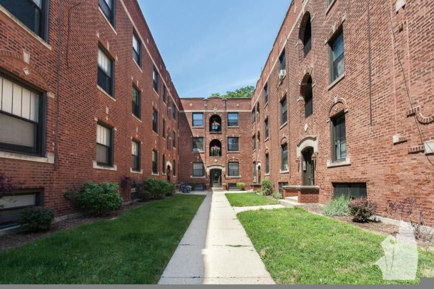 2886 North Clark – photo 3
