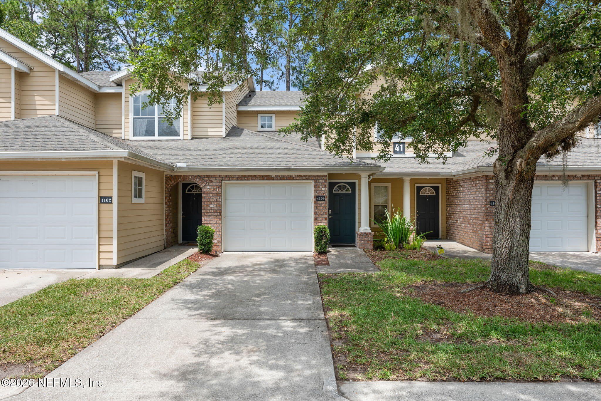 10200 BELLE RIVE Boulevard – photo 1