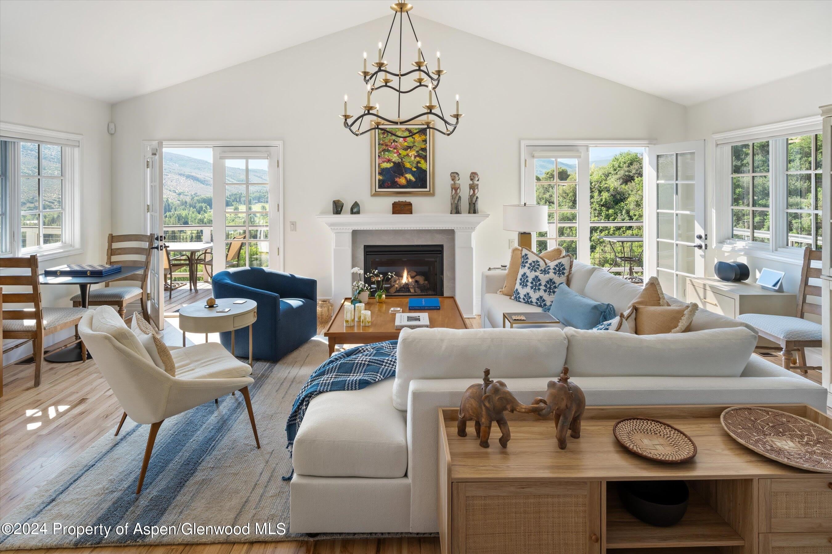 407 Gateway Road – photo 1