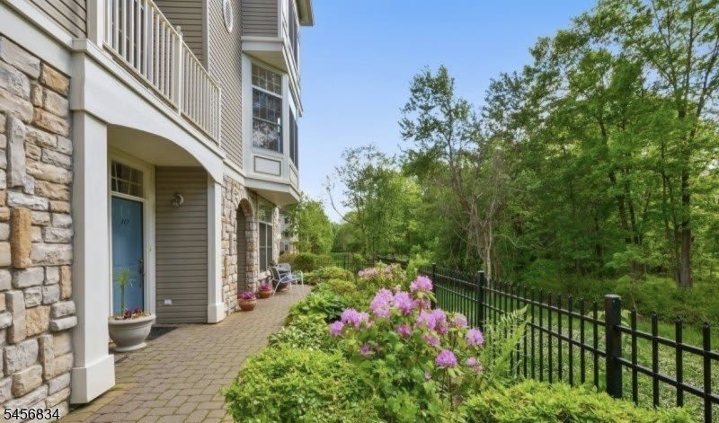 117 Crown Ct – photo 1