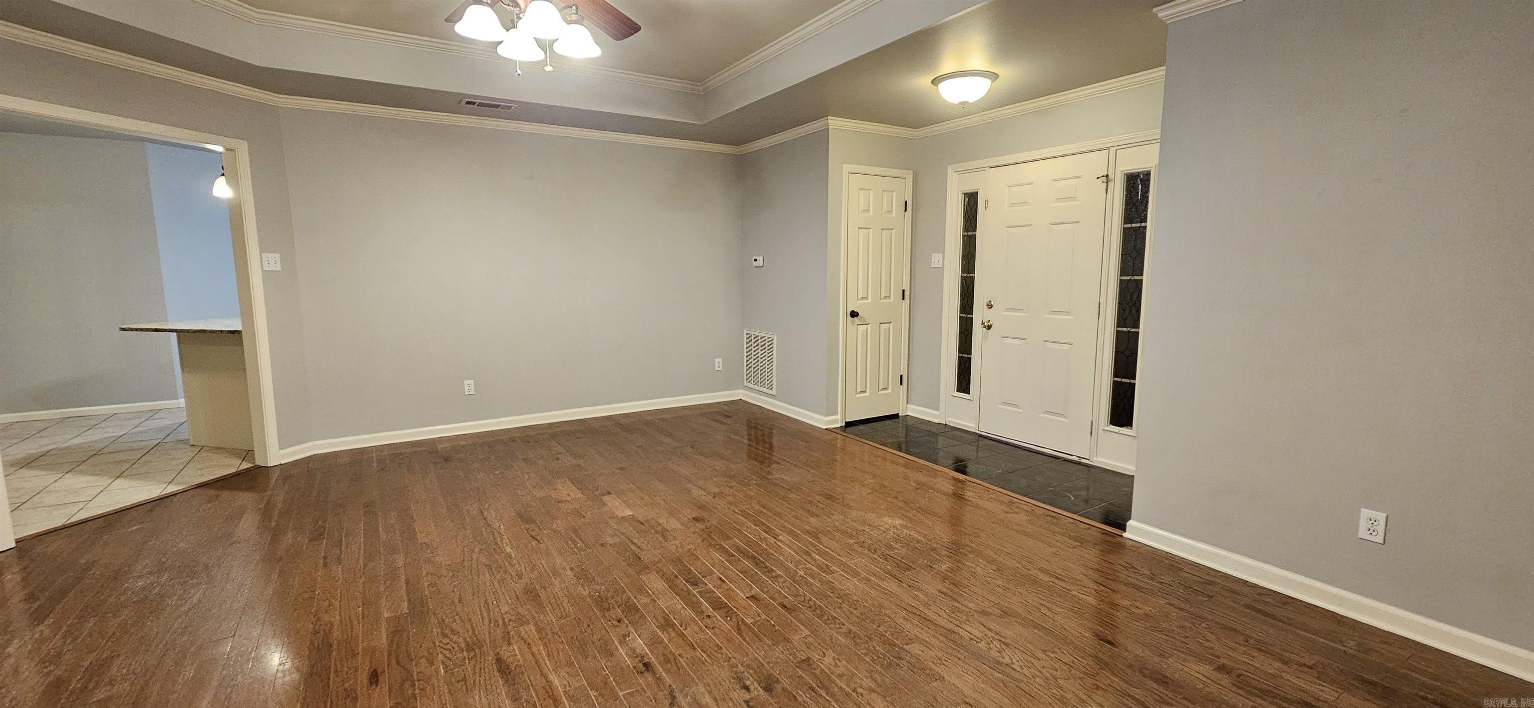 128 Plumdale Drive – photo 3