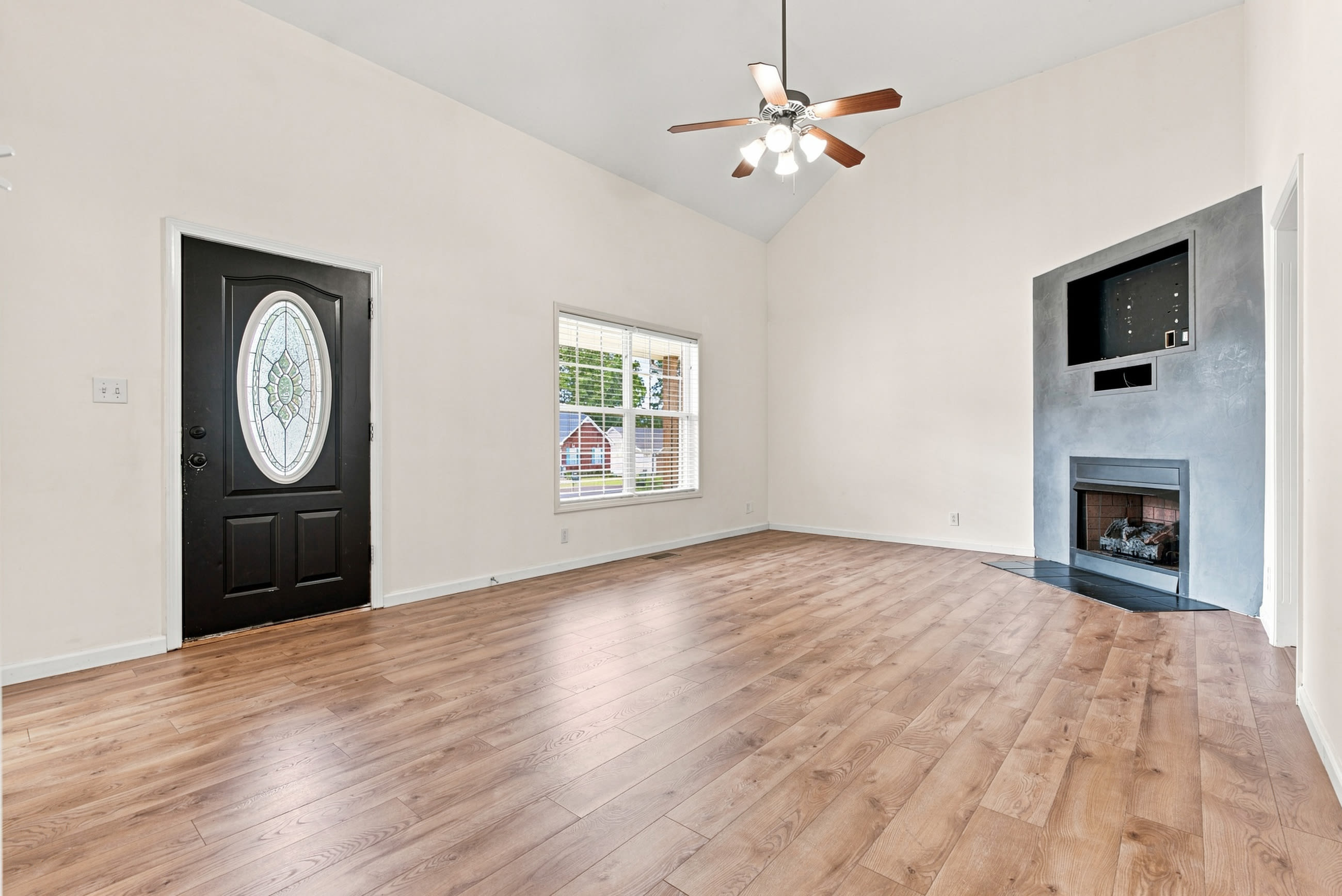 1524 Cedar Springs Circle – photo 4