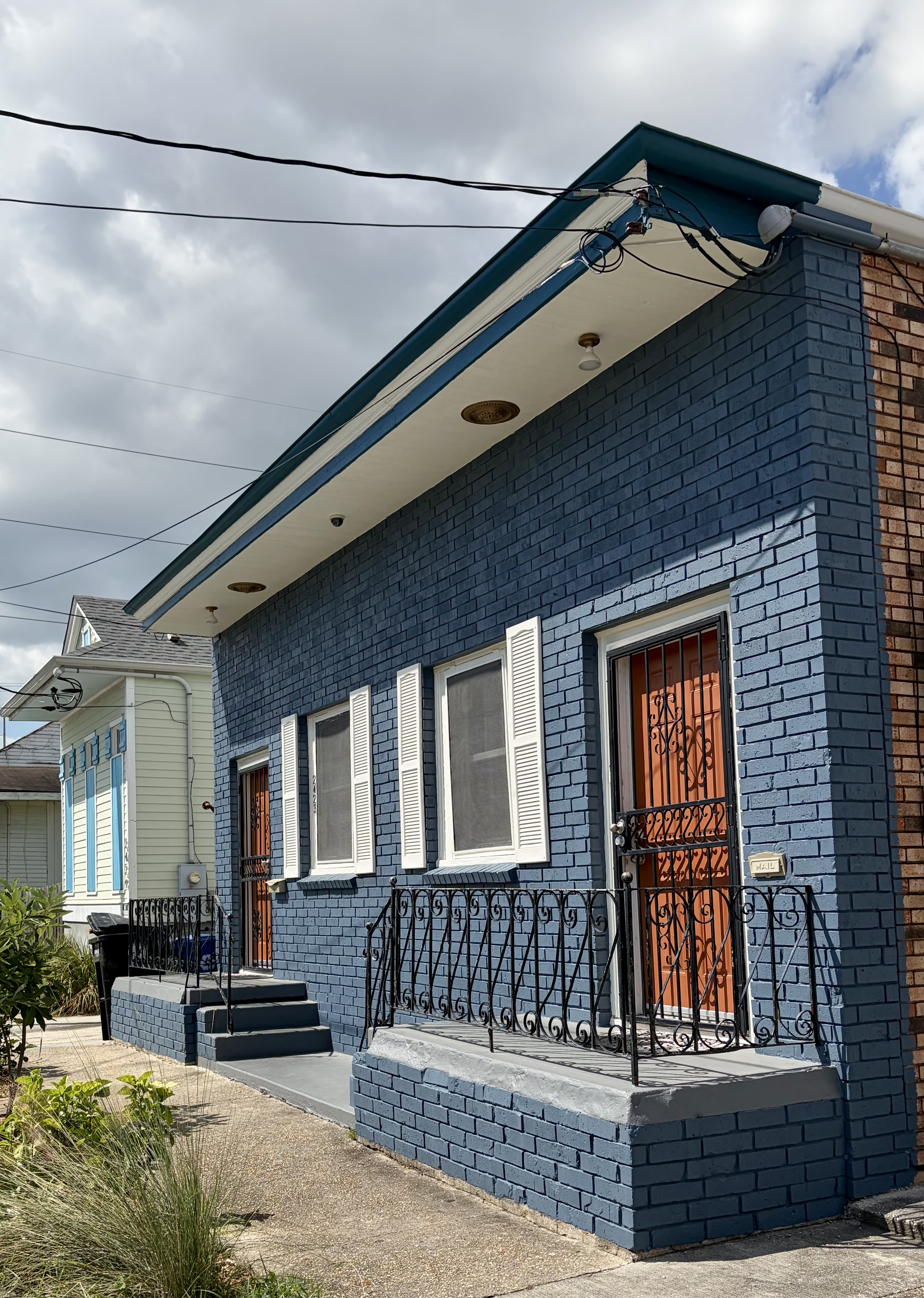2423 Saint Ann Street – photo 1