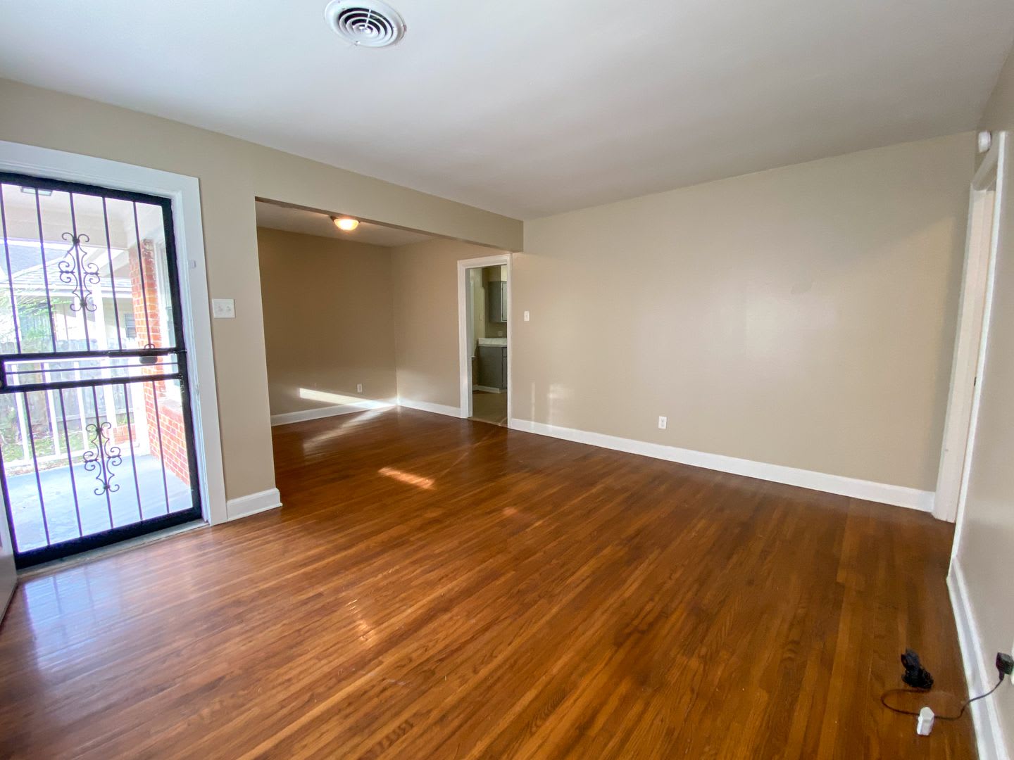 3 bed, 1 bath in E Memphis recently renovated – photo 4