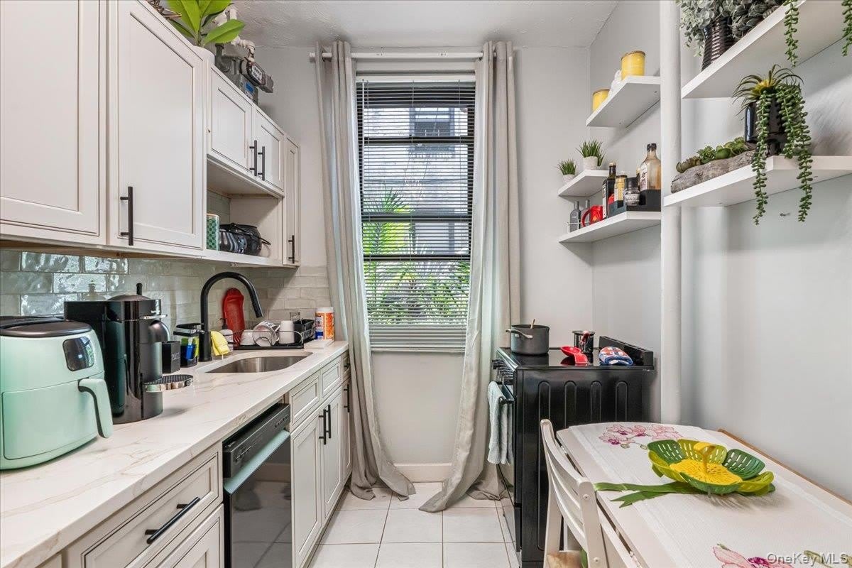 21-05 33rd Street – photo 5
