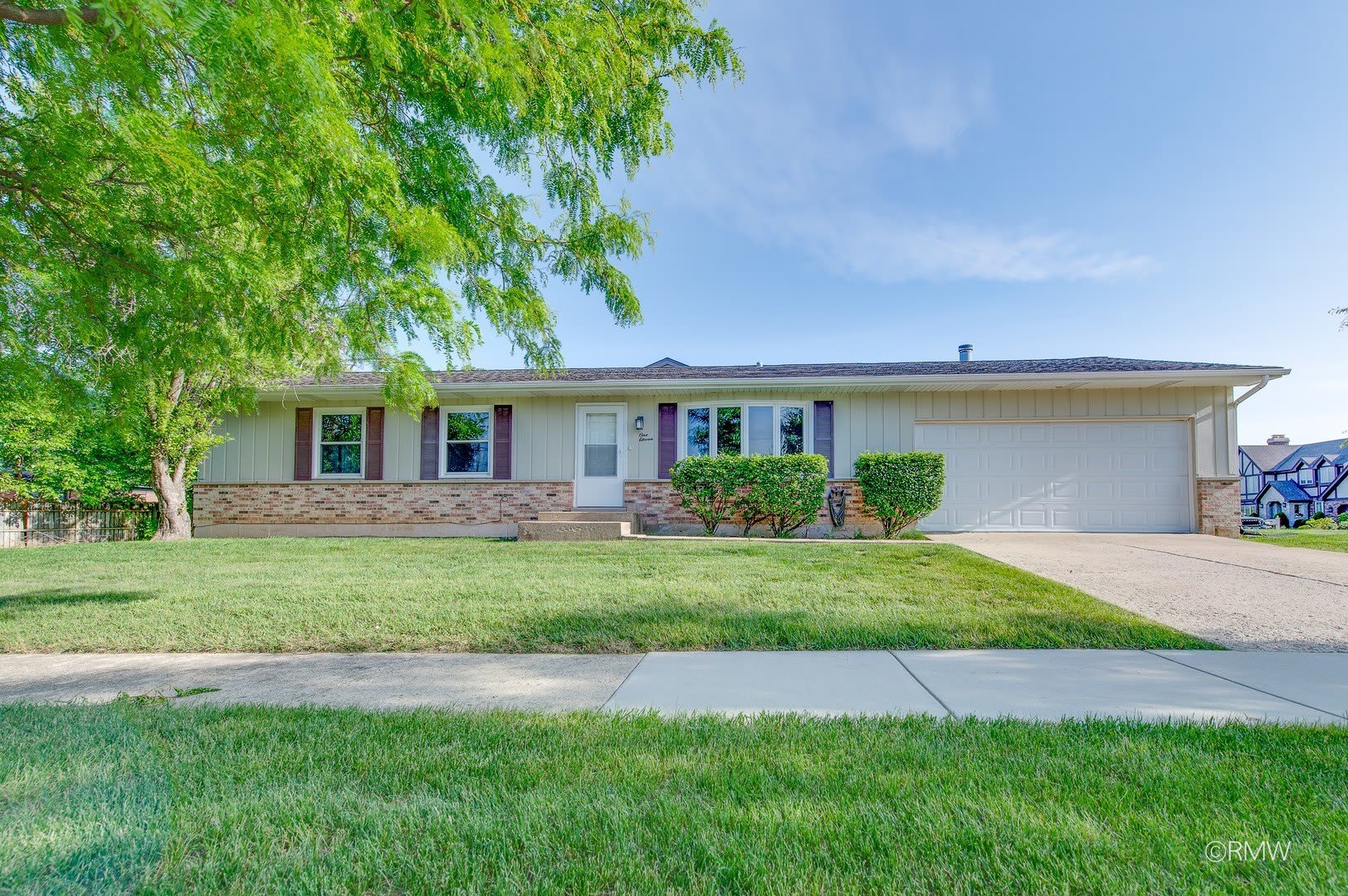 111 E Magnolia Street – photo 2
