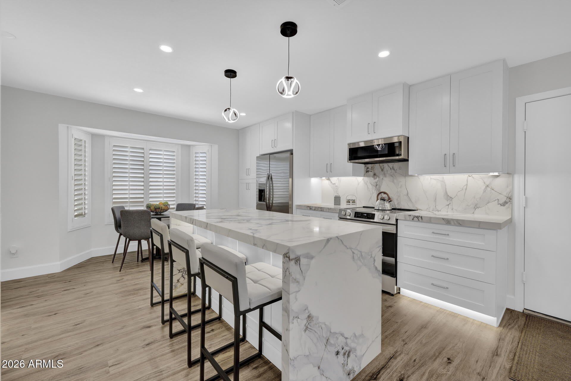 4760 W Wahalla Lane – photo 1
