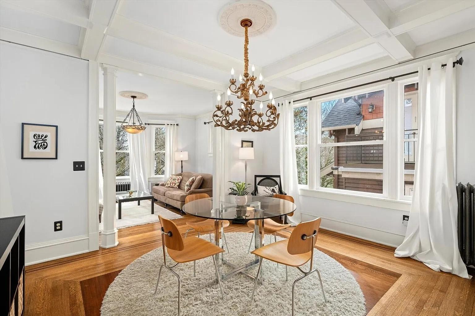 521 16th Ave E Unit 3 – photo 4