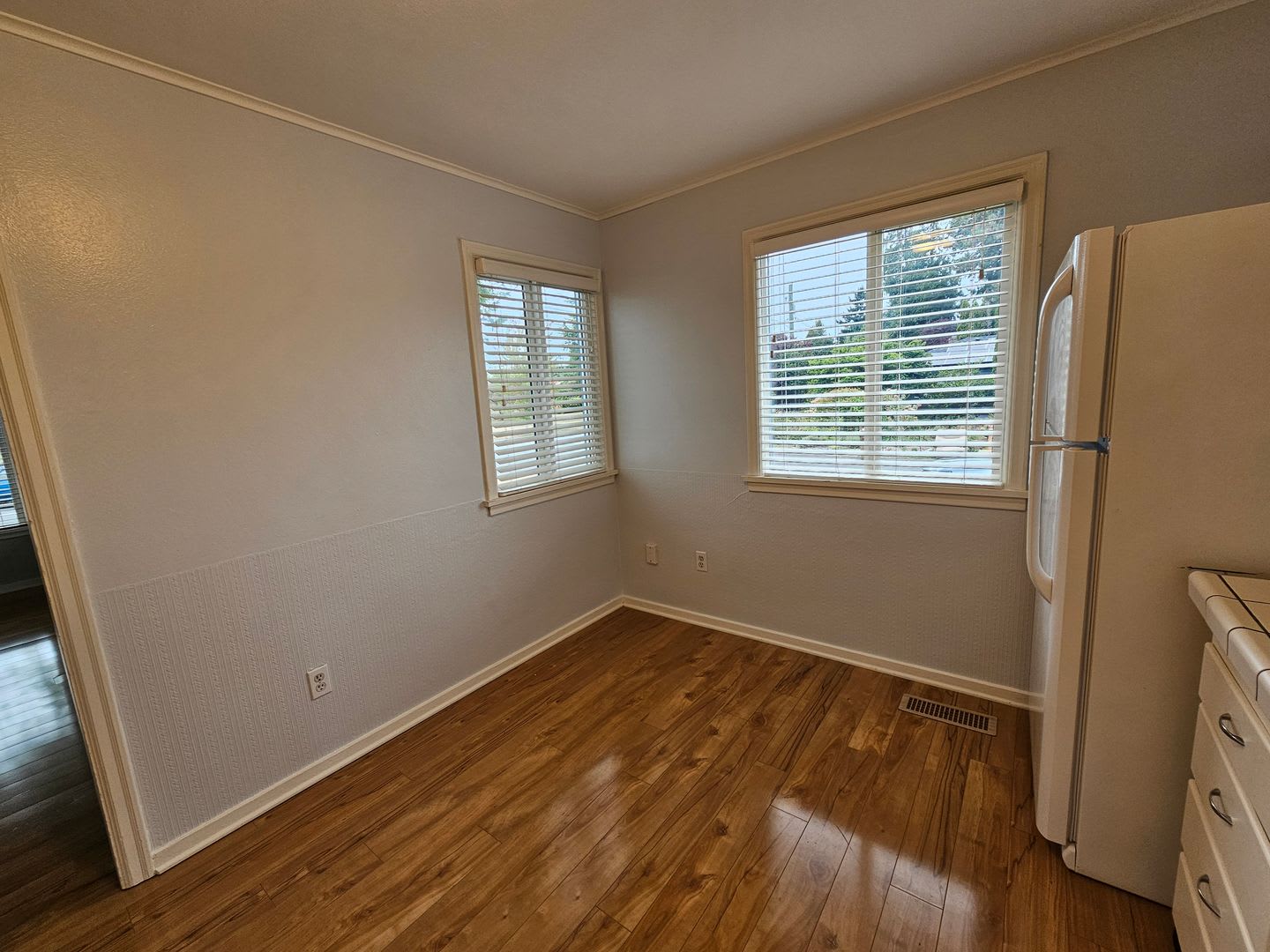 Adorable Craftsman-Style Home in North Tacoma – photo 5