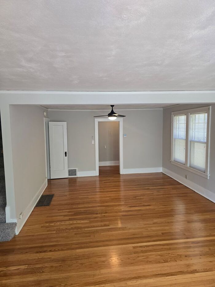 4918 California Street – photo 2