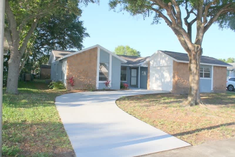 Beautifully updated over size 2 bed 2 bath 1 car garage home! – photo 1