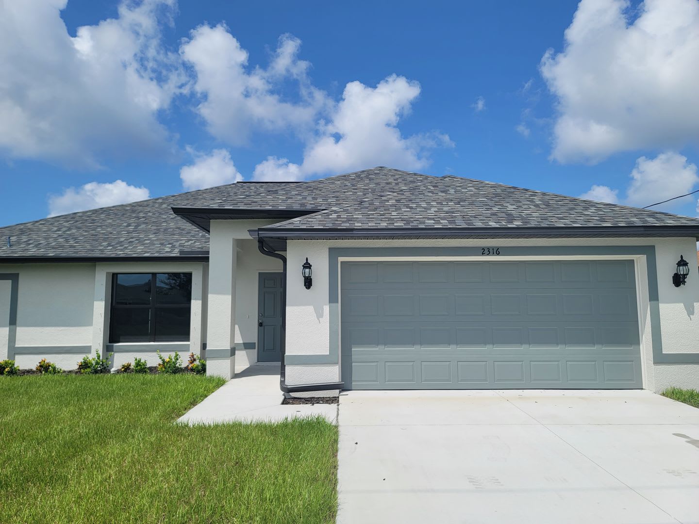 2316 SW 19th Ave – photo 2