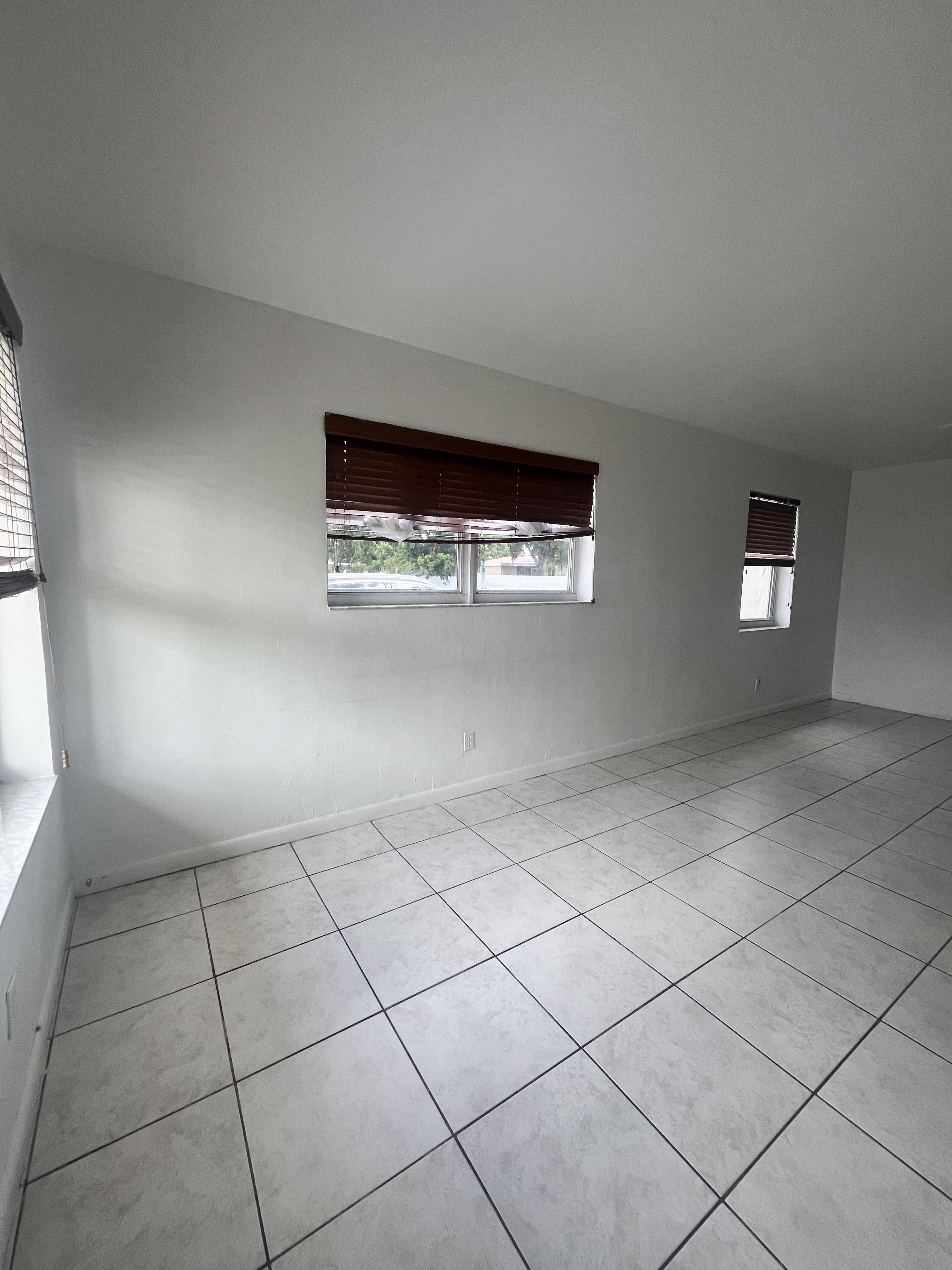 3300 Southwest 32nd Court – photo 2