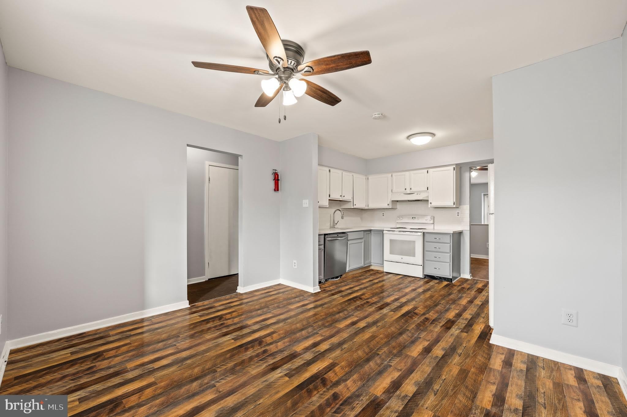 4204 Franklin Court – photo 3