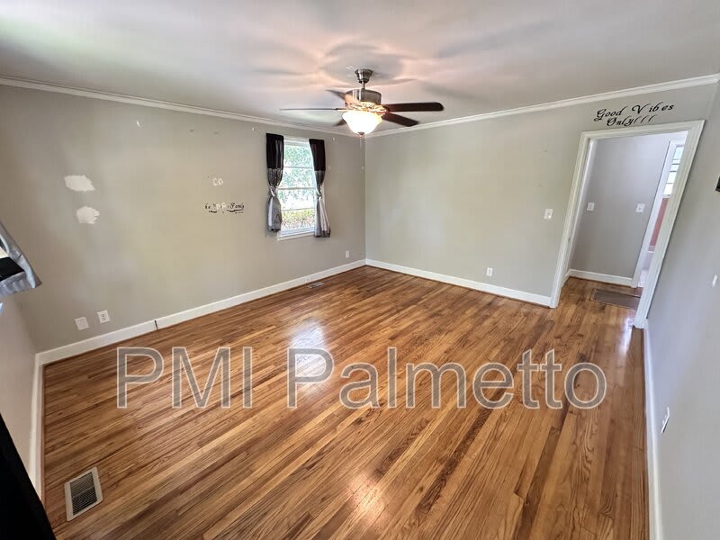 1719 Burnham St – photo 4