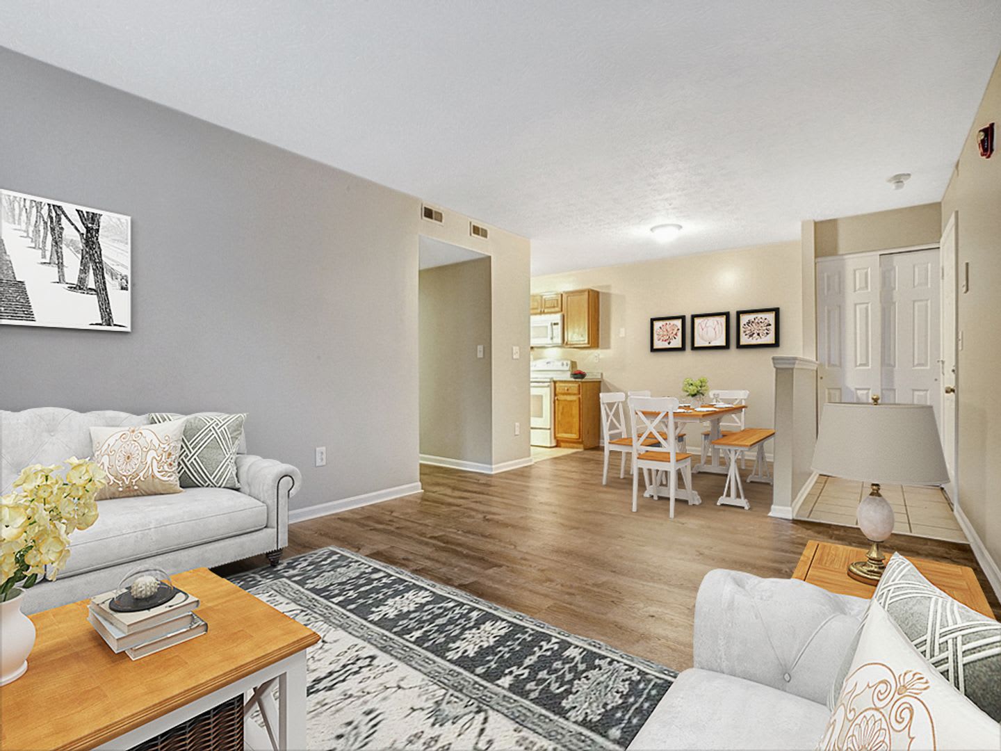 2 Bedroom, 1 Bathroom Apartment with Patio or Balcony at Pennington Court – photo 3