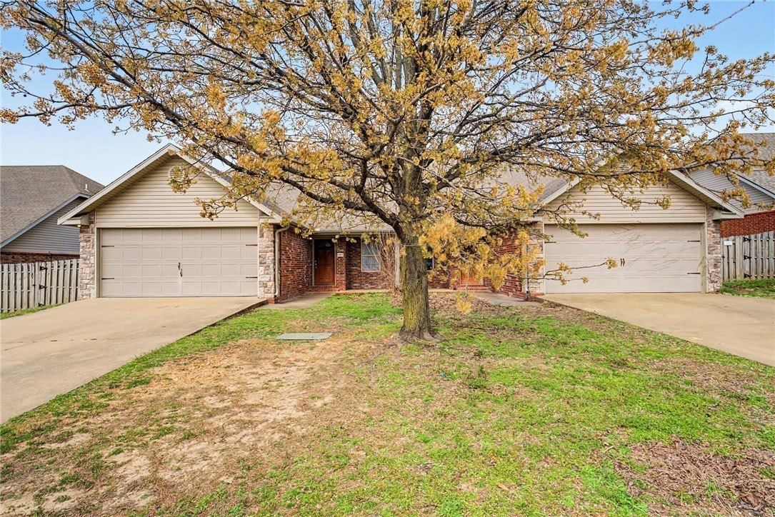 3102 Deerfield – photo 1