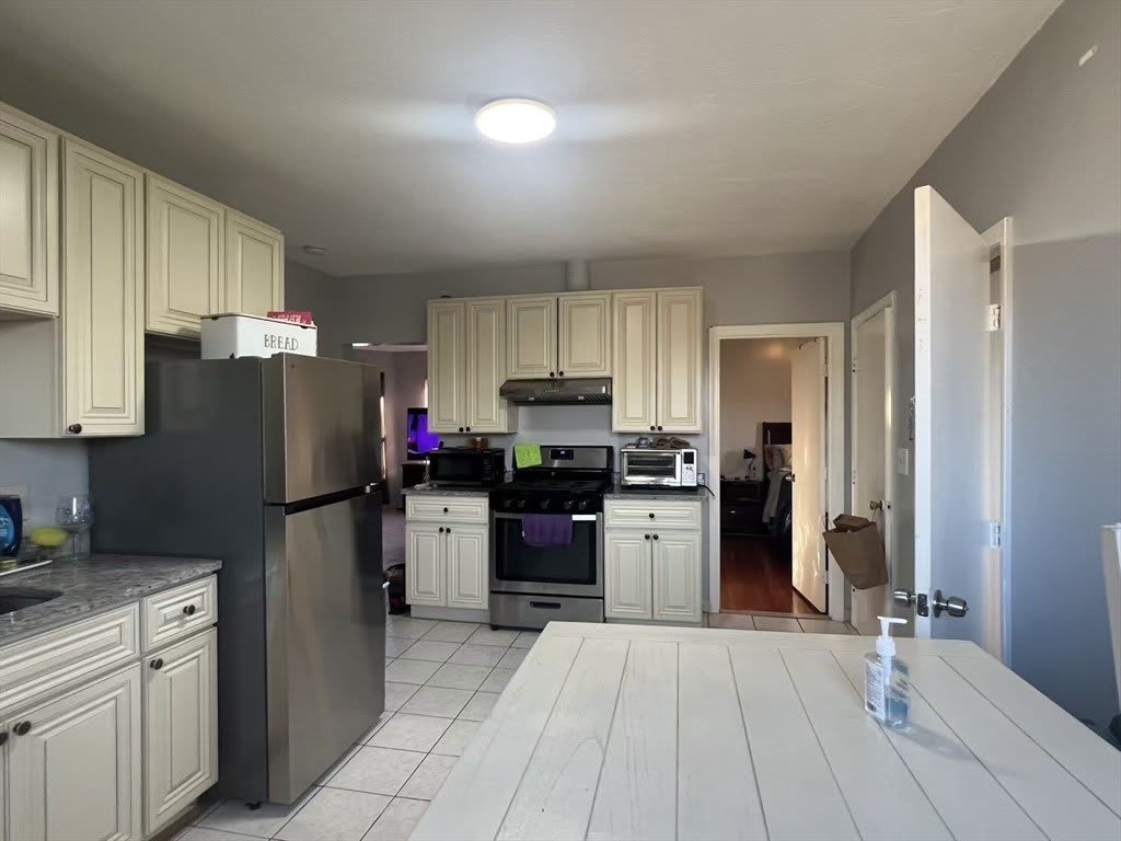 161 Liberty St – photo 4
