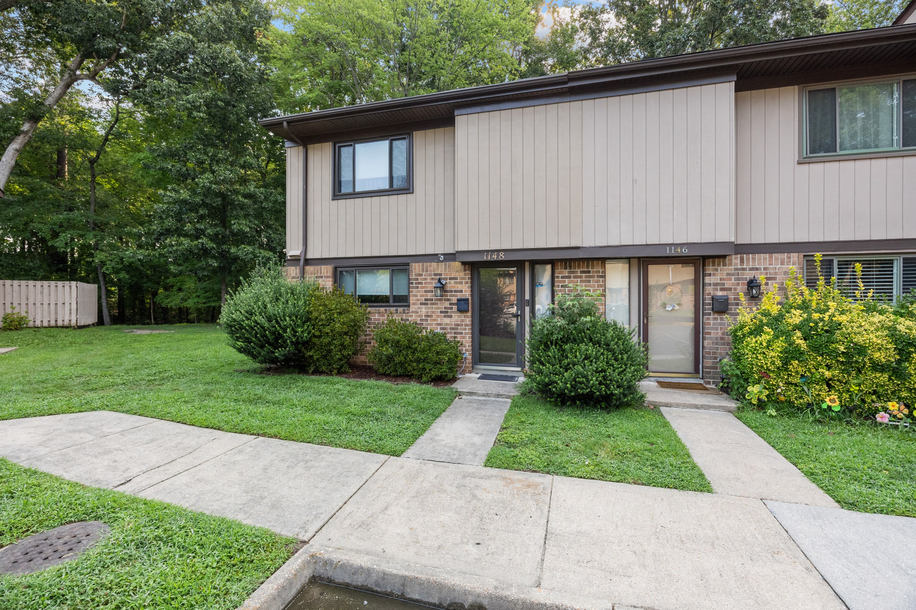 1148 Willow Green Drive – photo 2
