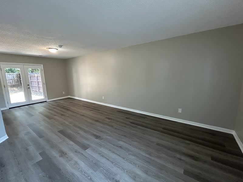 347 Oakland Road – photo 3