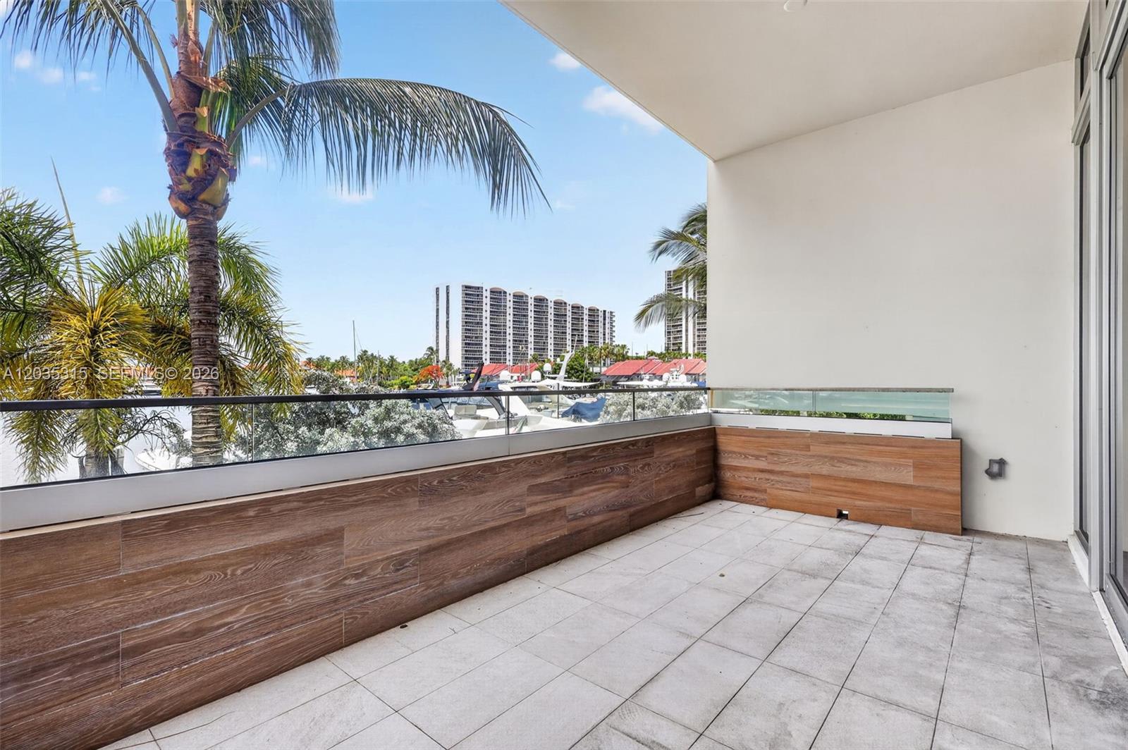 3750 Yacht Club Drive – photo 4