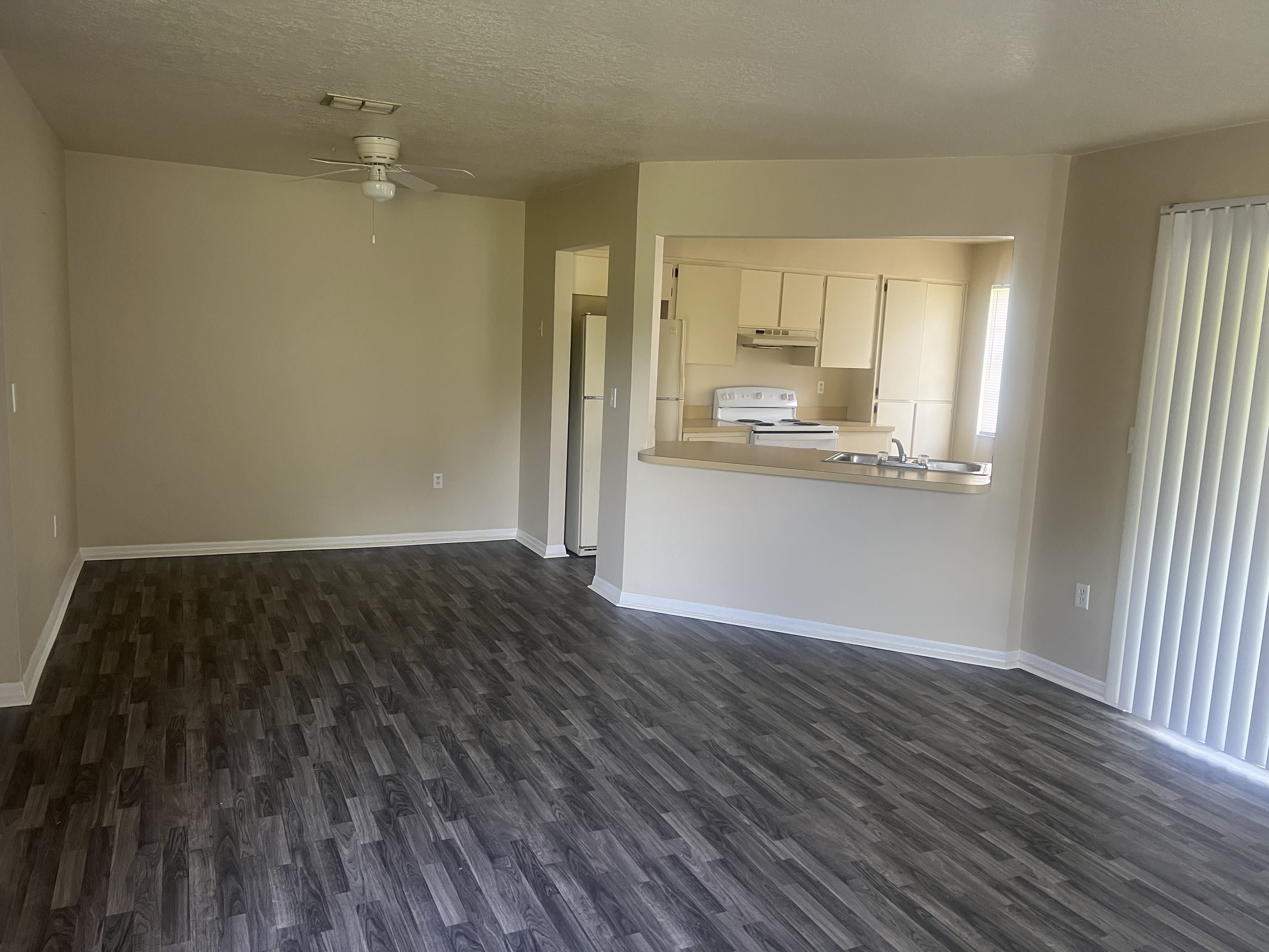 7266 Pond Cir – photo 4