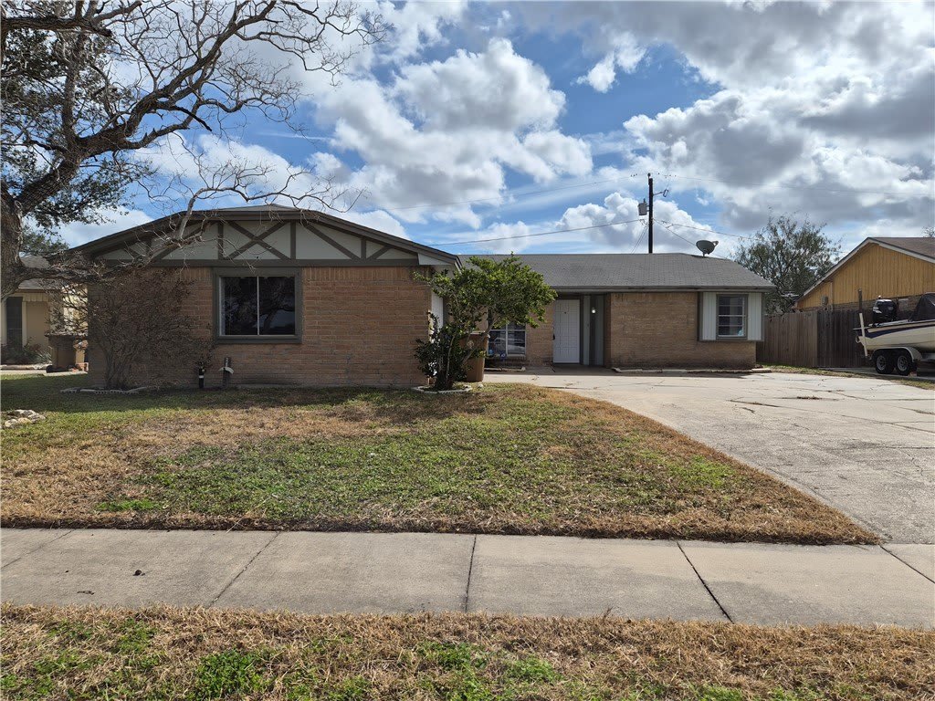 6013 Parkview Drive – photo 1