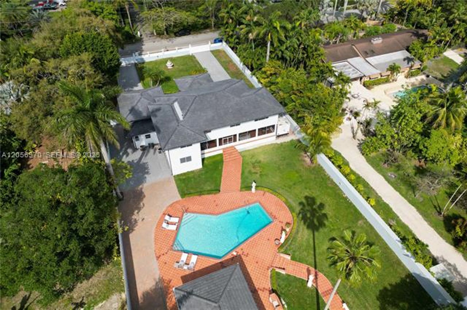 12040 Sw 43Rd St 12040 Miami Fl 33175 – photo 4