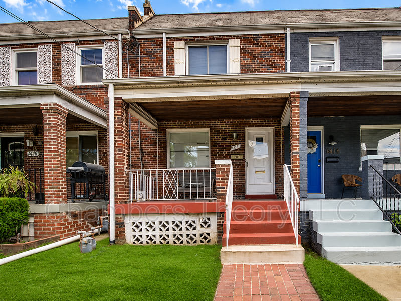 1417 Downing St NE – photo 2