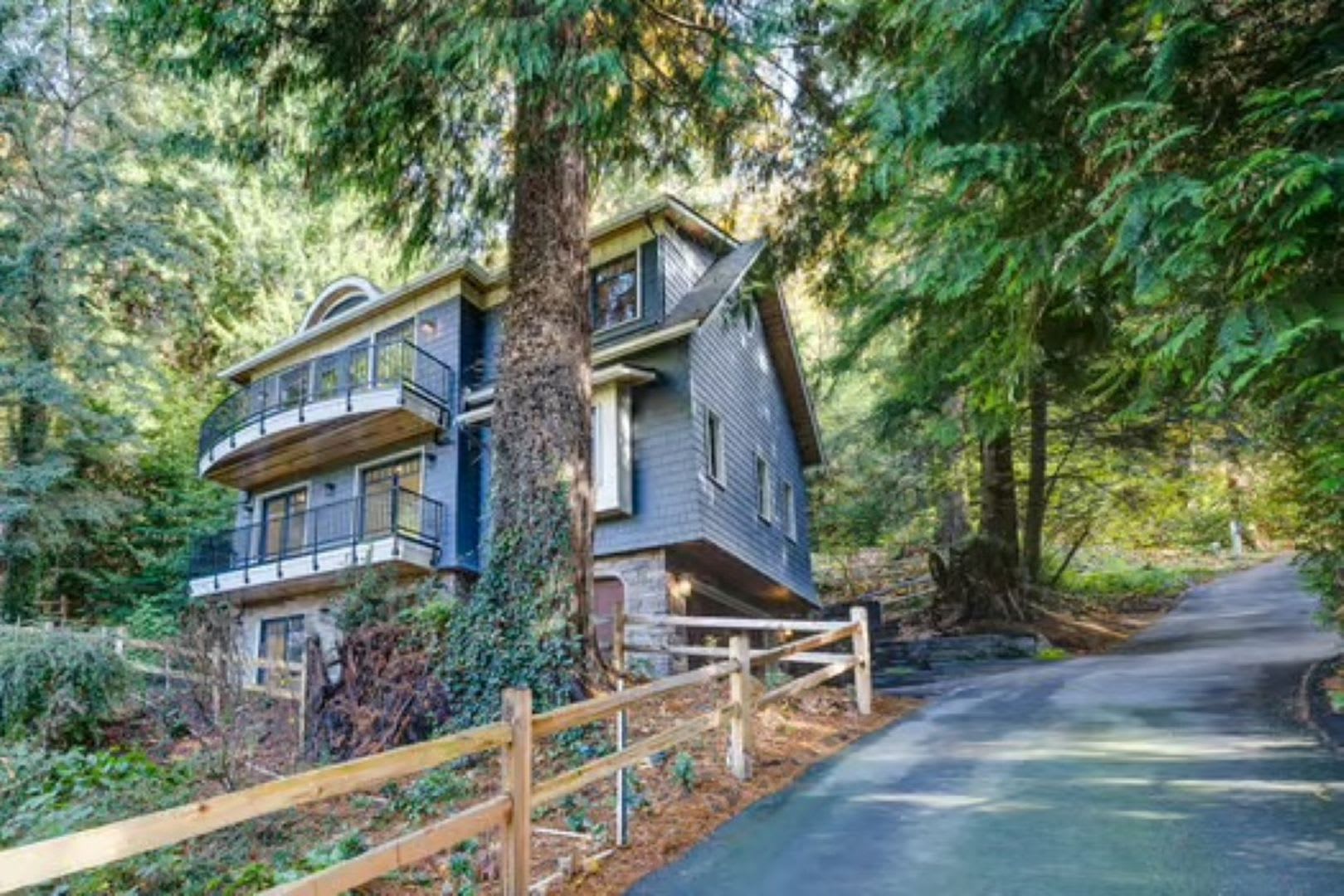 3Bd/3.5Ba Kirkland Home – photo 1