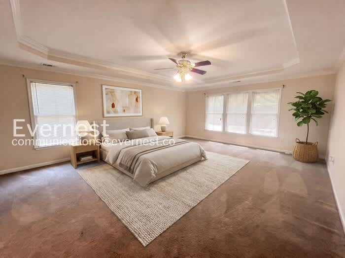 1095 Downyshire Drive – photo 4