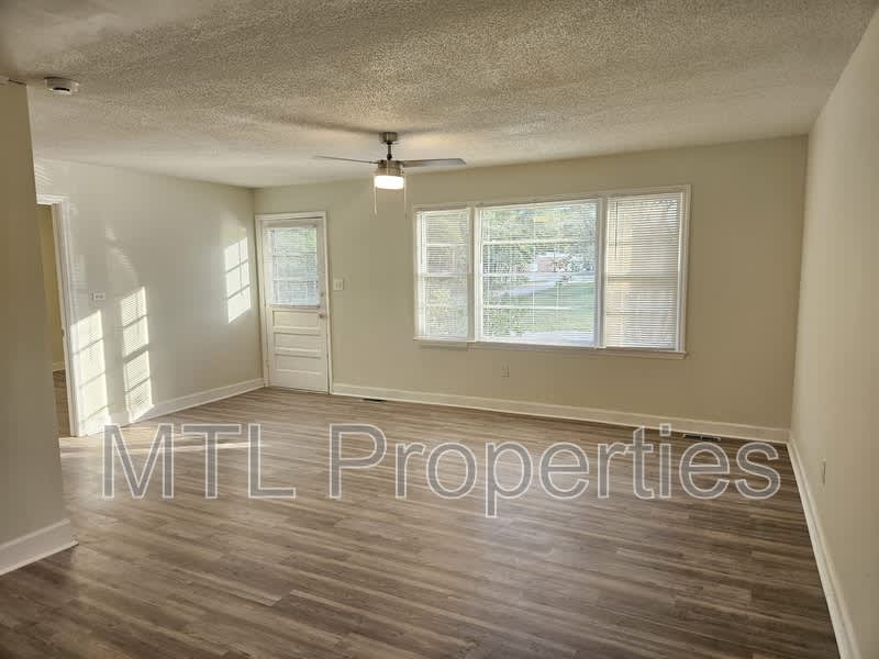 1445 Pine Spring Drive – photo 2