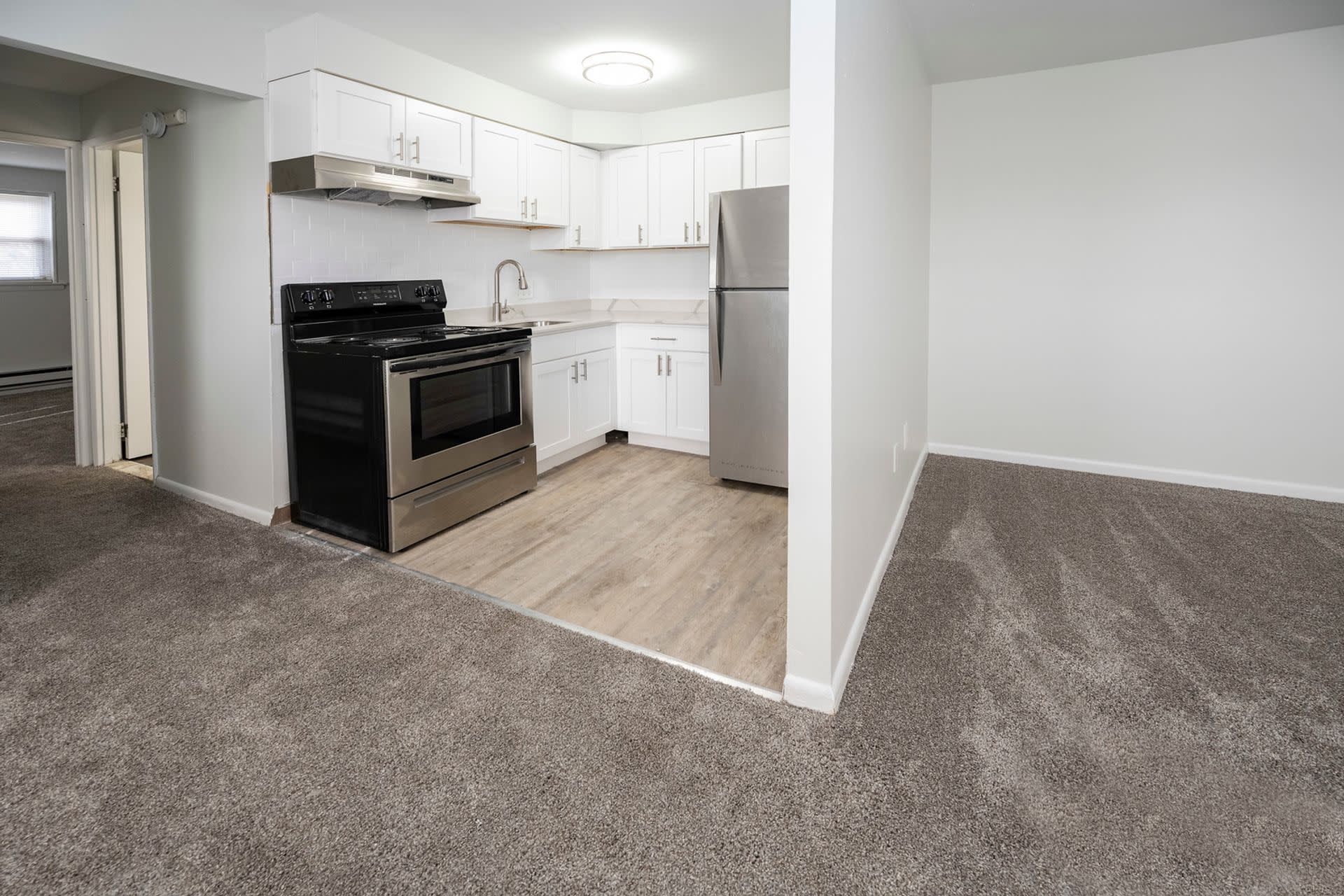 4818 Tackawanna Street – photo 5