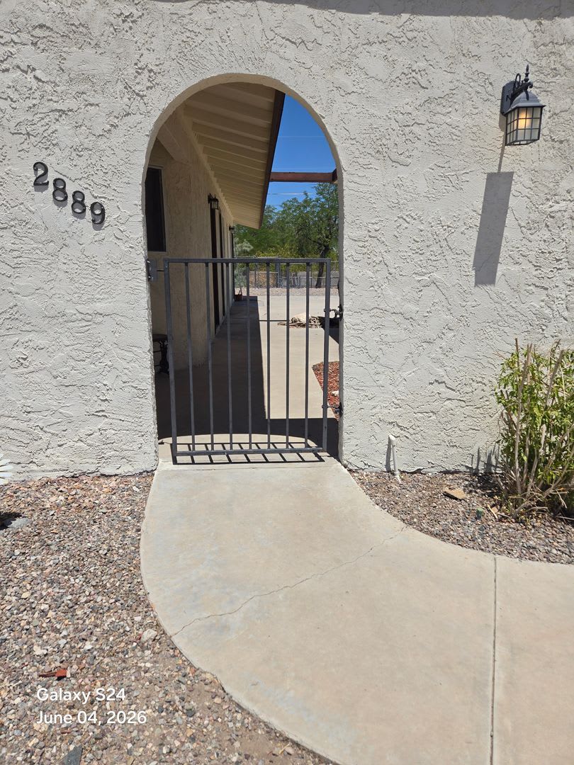 3 Bedroom Home, 2 Bath – photo 2