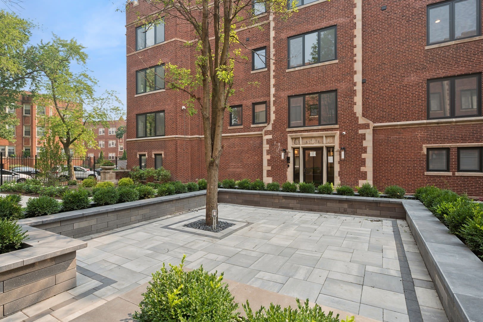 1331 W Estes Avenue – photo 4