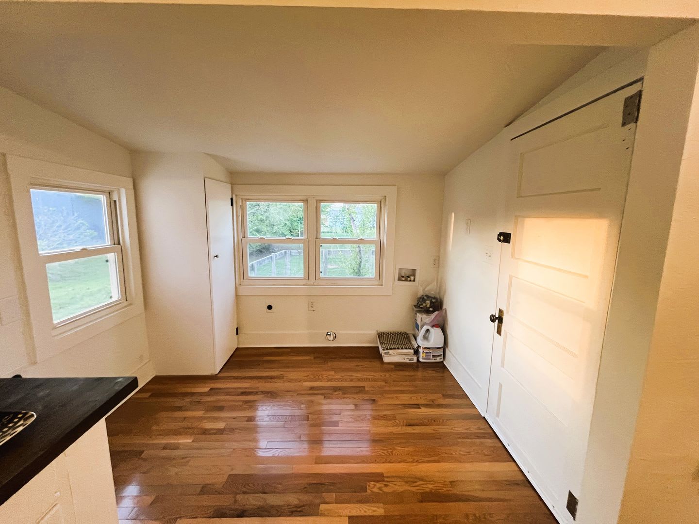 1421 Ne 10Th – photo 4