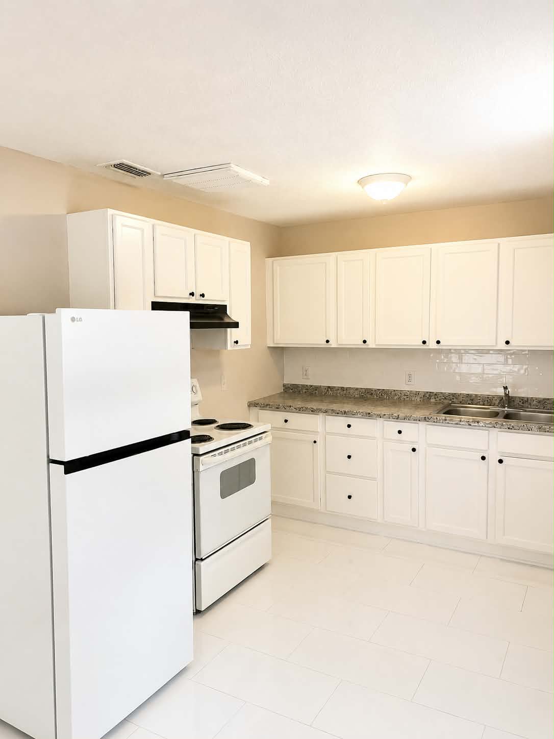 5342 Mays Dr – photo 4