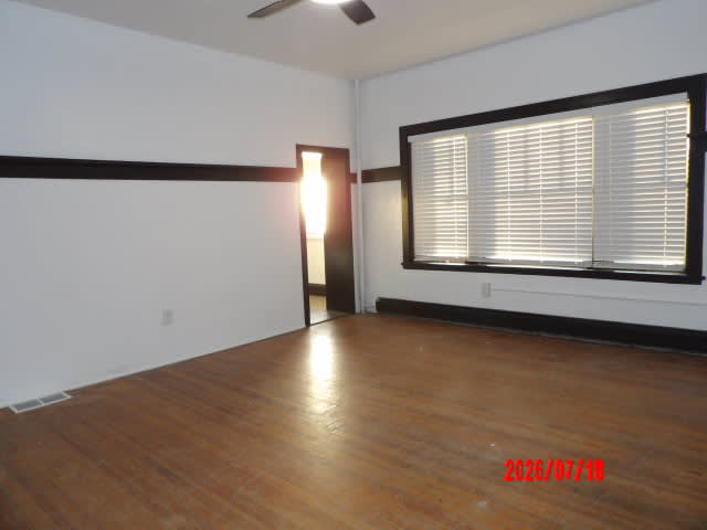 317 S Chestnut – photo 3