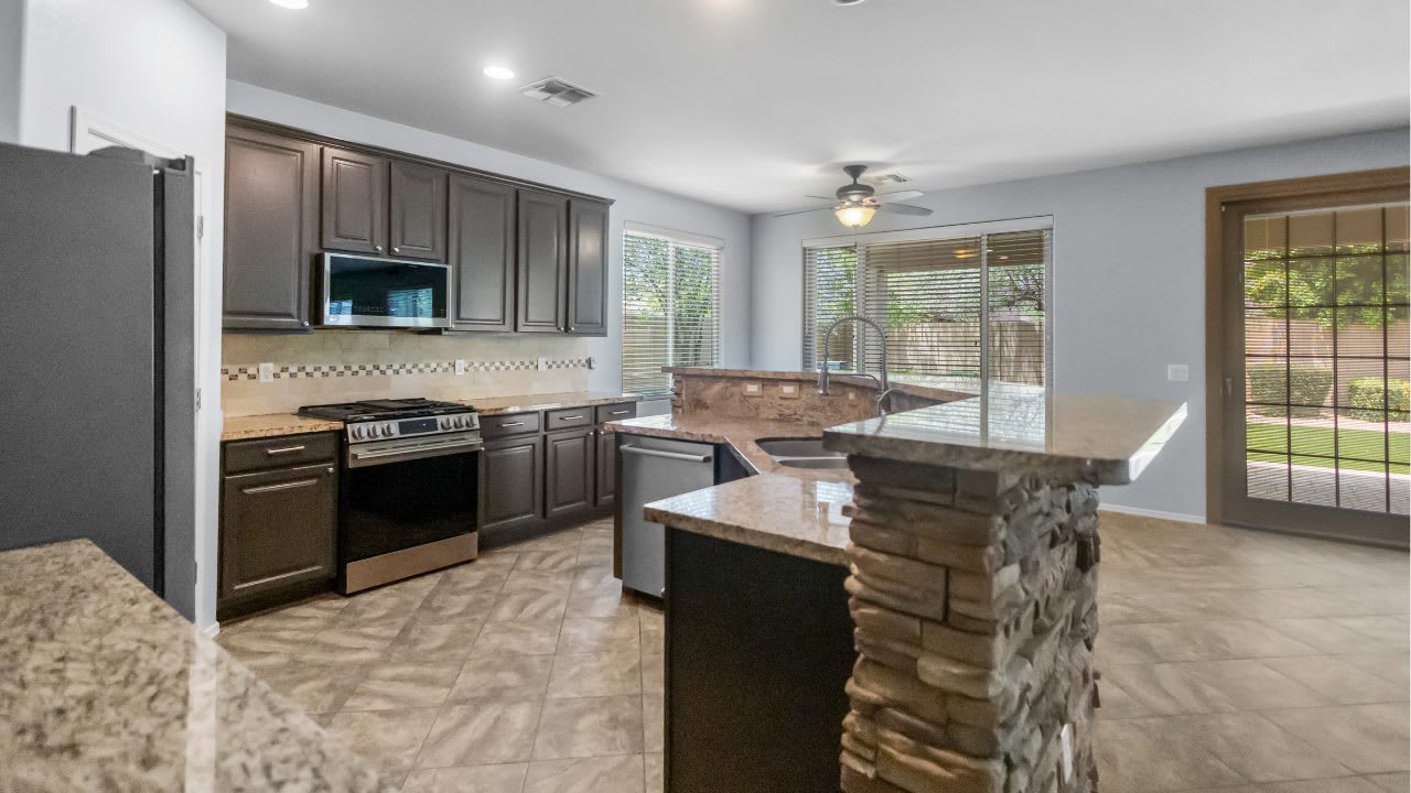 8352 W Molly Ln – photo 3