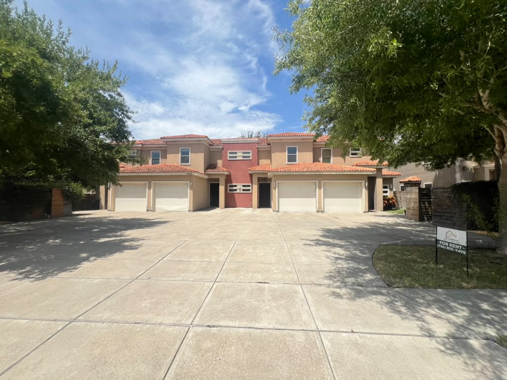 3016 South L Street – photo 1