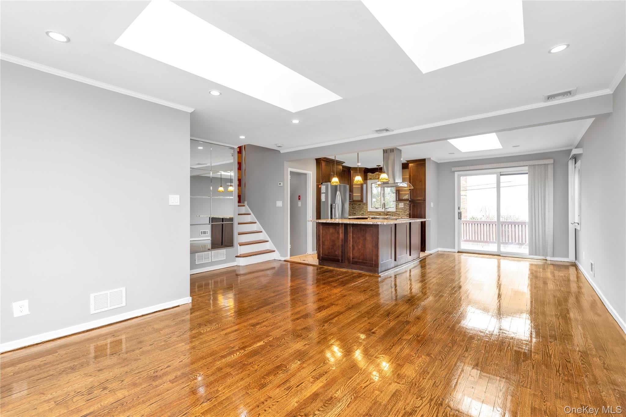 5 Glenbrook Road – photo 3