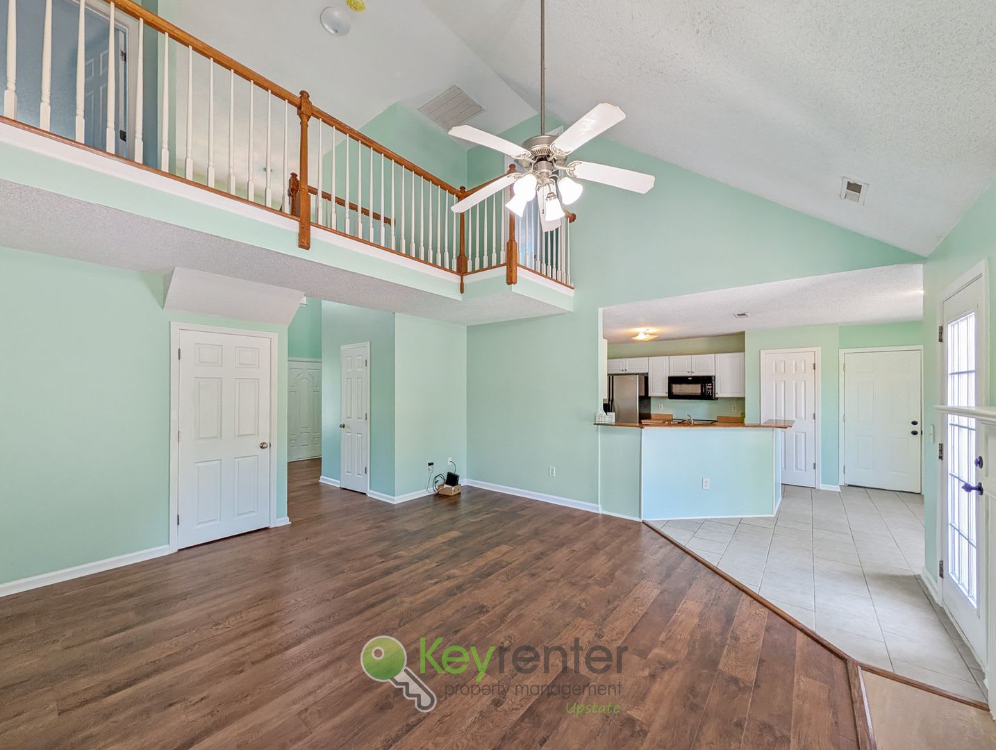 Spacious 4 Bedroom Home With Upstairs Bonus Room On A Secure Fully Fenced Lot Just 15 Minutes From Clemson University – photo 5