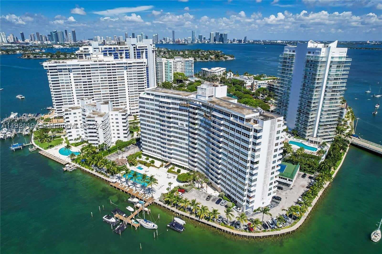 20 E Island Ave – photo 3