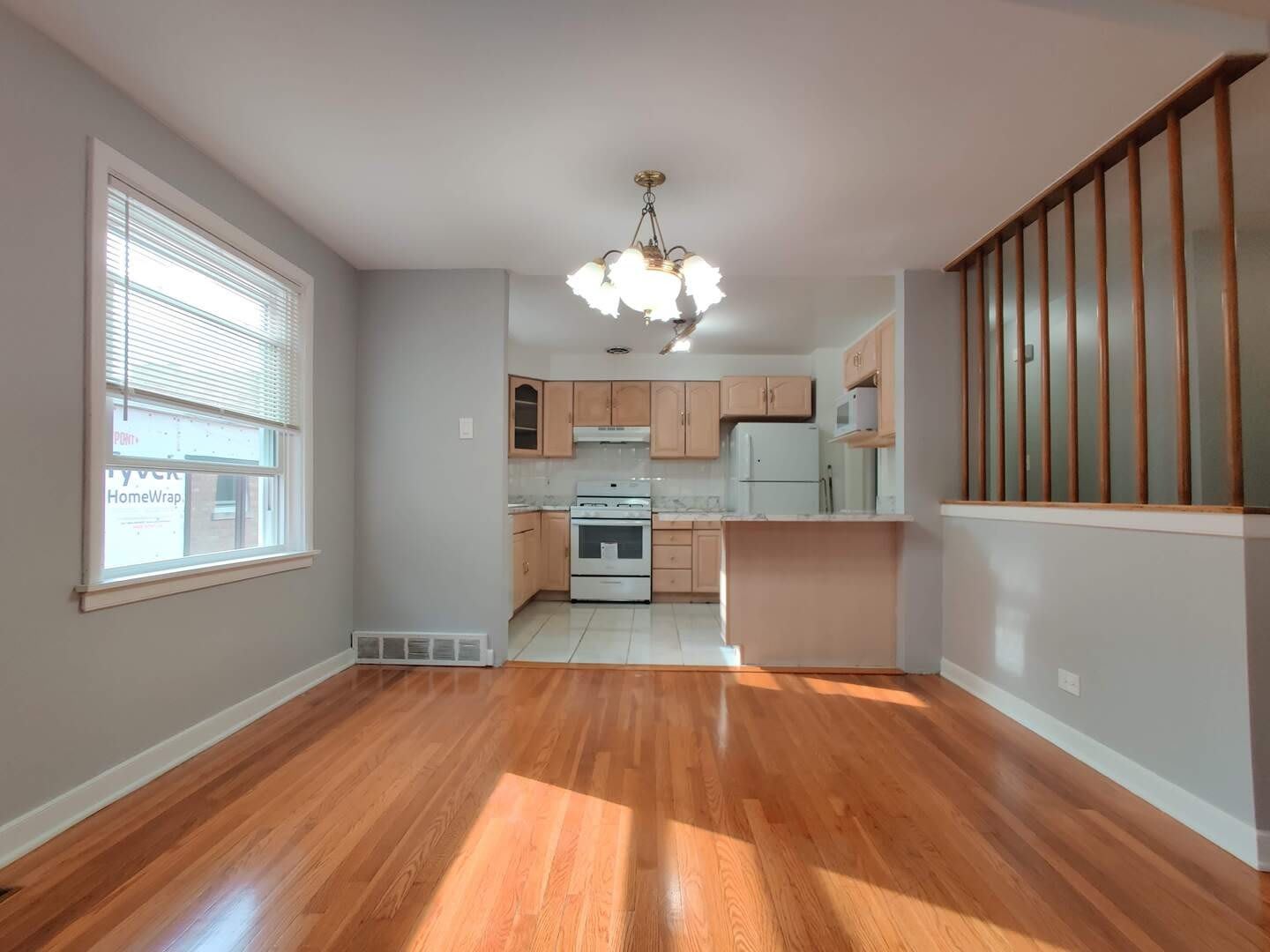 724 Florence Avenue – photo 4