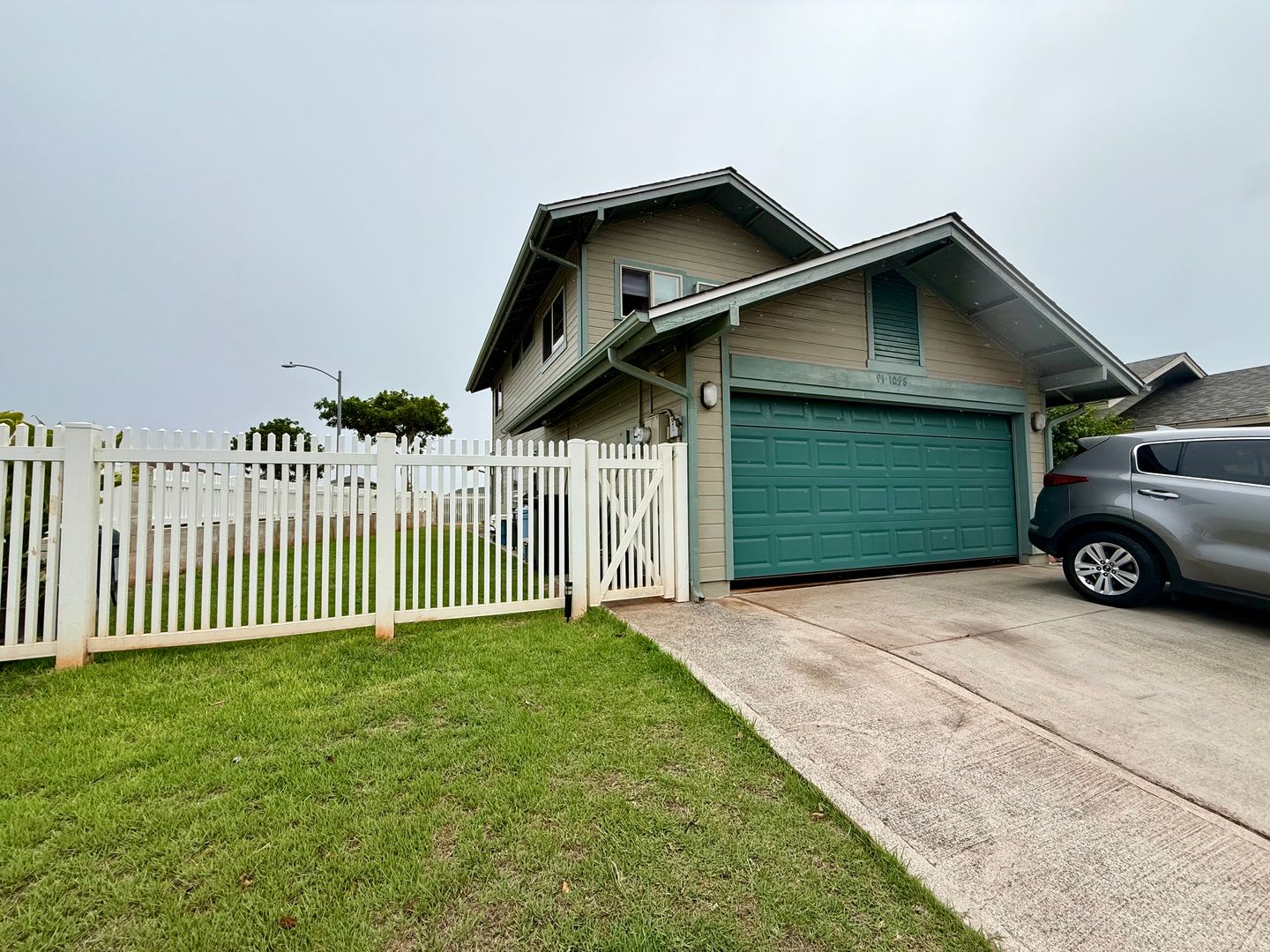 Royal Kinia Single Family 3 Bedroom 2 5 Bath 2 Car Garage – photo 1