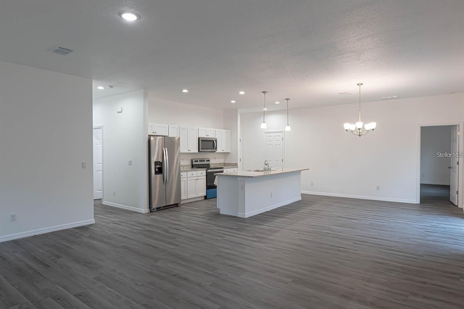 561 WILDMER Road SW – photo 4