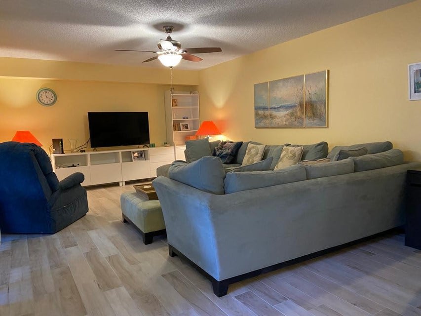 8010 80Th Way – photo 3