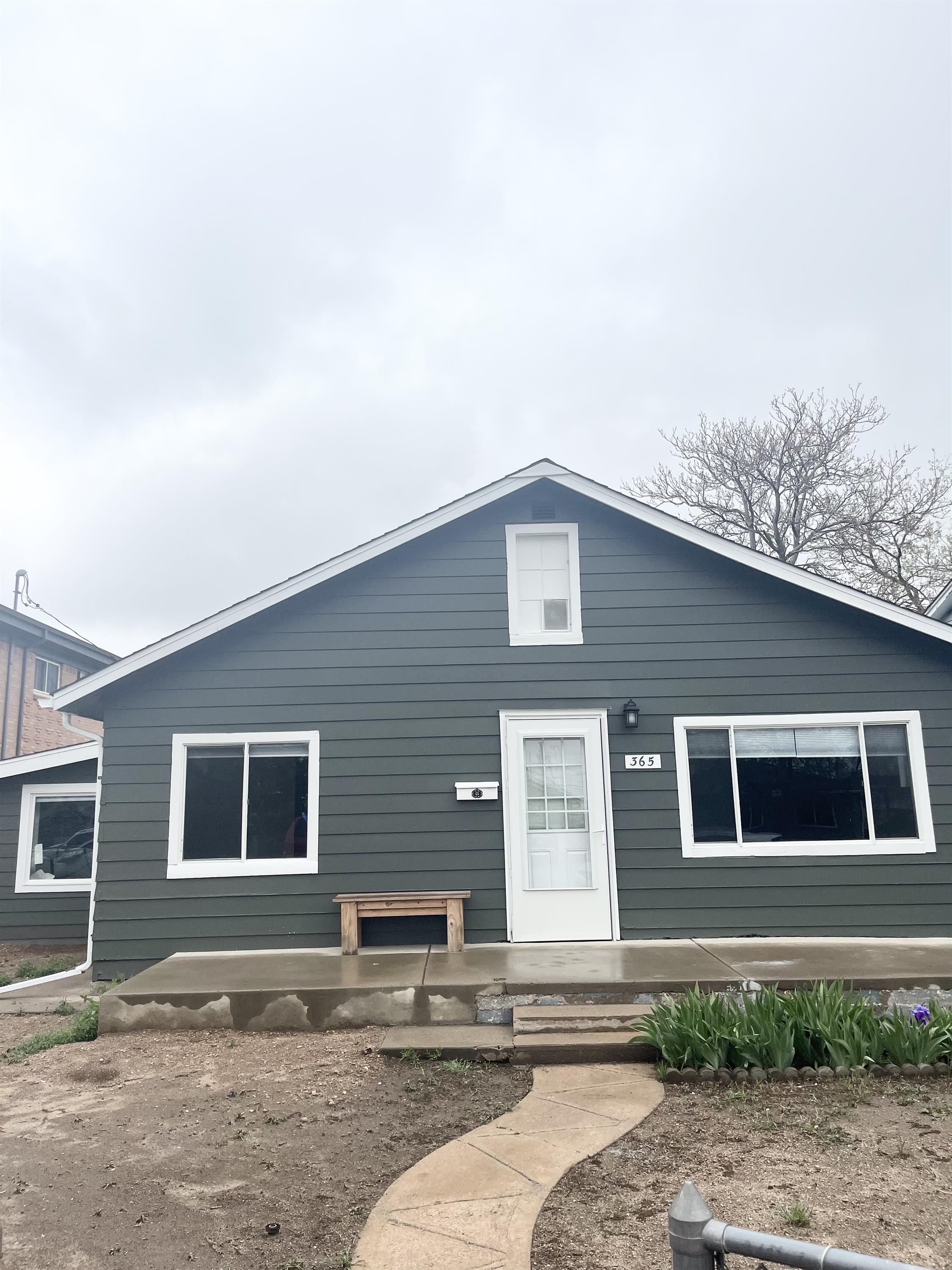 365 South 7th Avenue – photo 1