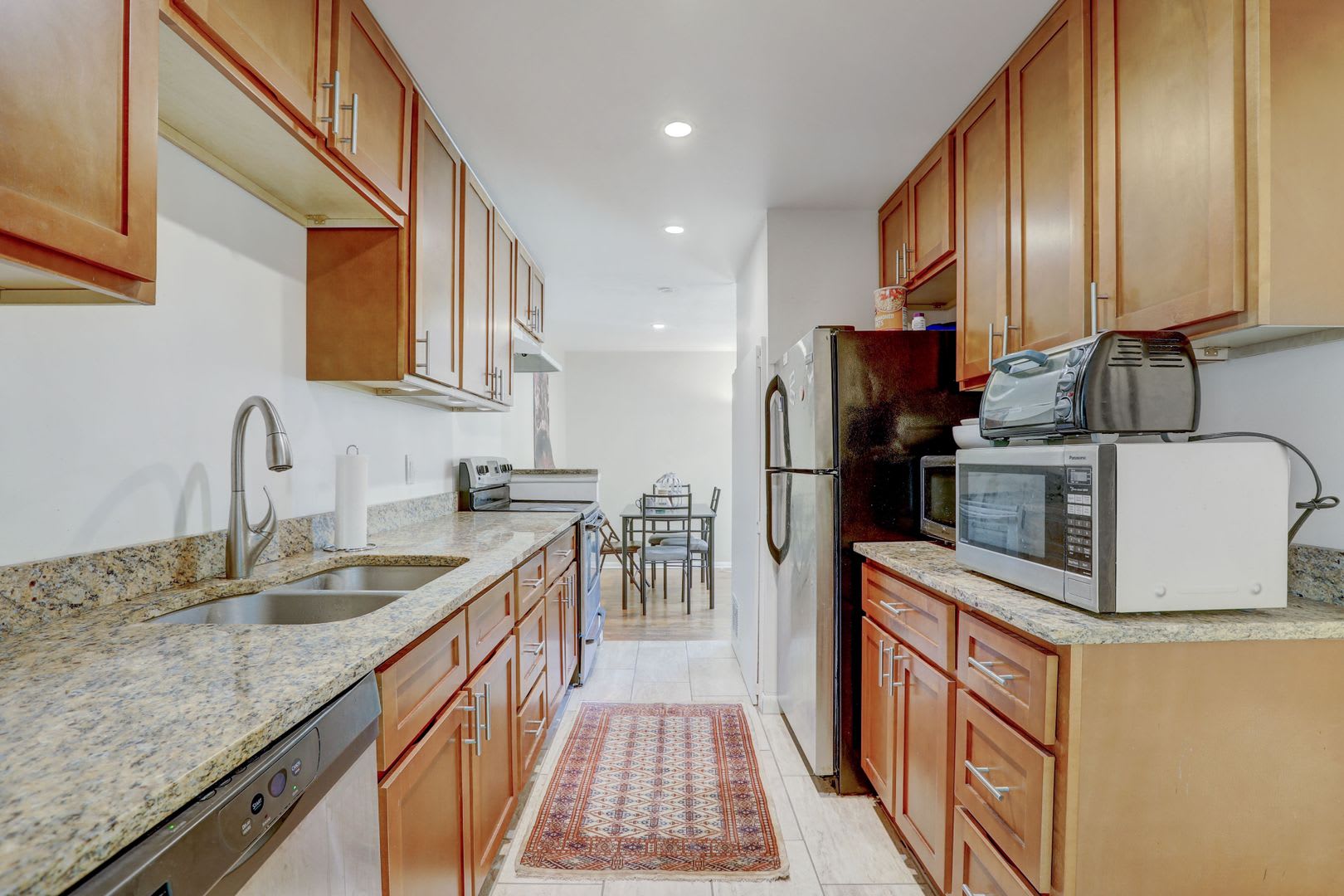Pre Lease 4 Bed 2 Bath Updated Brick Home Near Cu Boulder Creek Path Available August 2026 – photo 3
