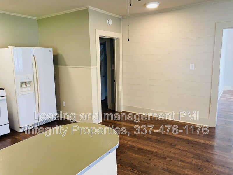 306 S Lee Ave – photo 4